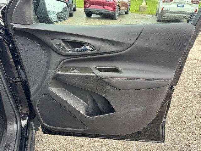 Used 2024 Chevrolet Equinox RS image 33