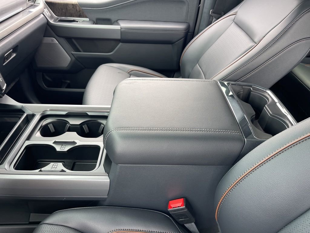 New 2026 Ford F250 Lariat w/ Lariat Premium Package image 13