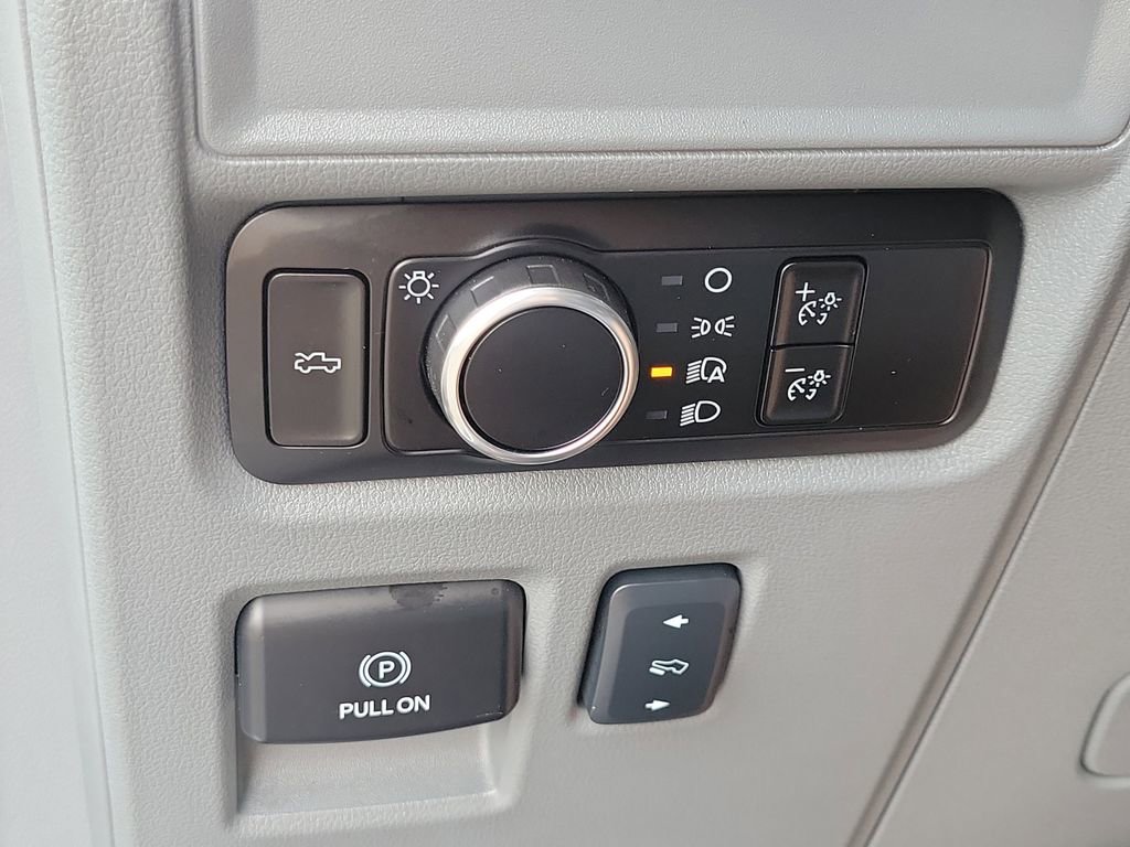 Used 2025 Ford F150 Lightning Flash image 30