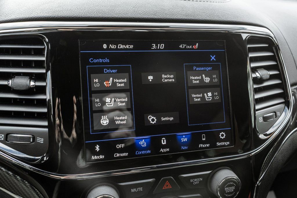 Used 2020 Jeep Grand Cherokee SRT image 22