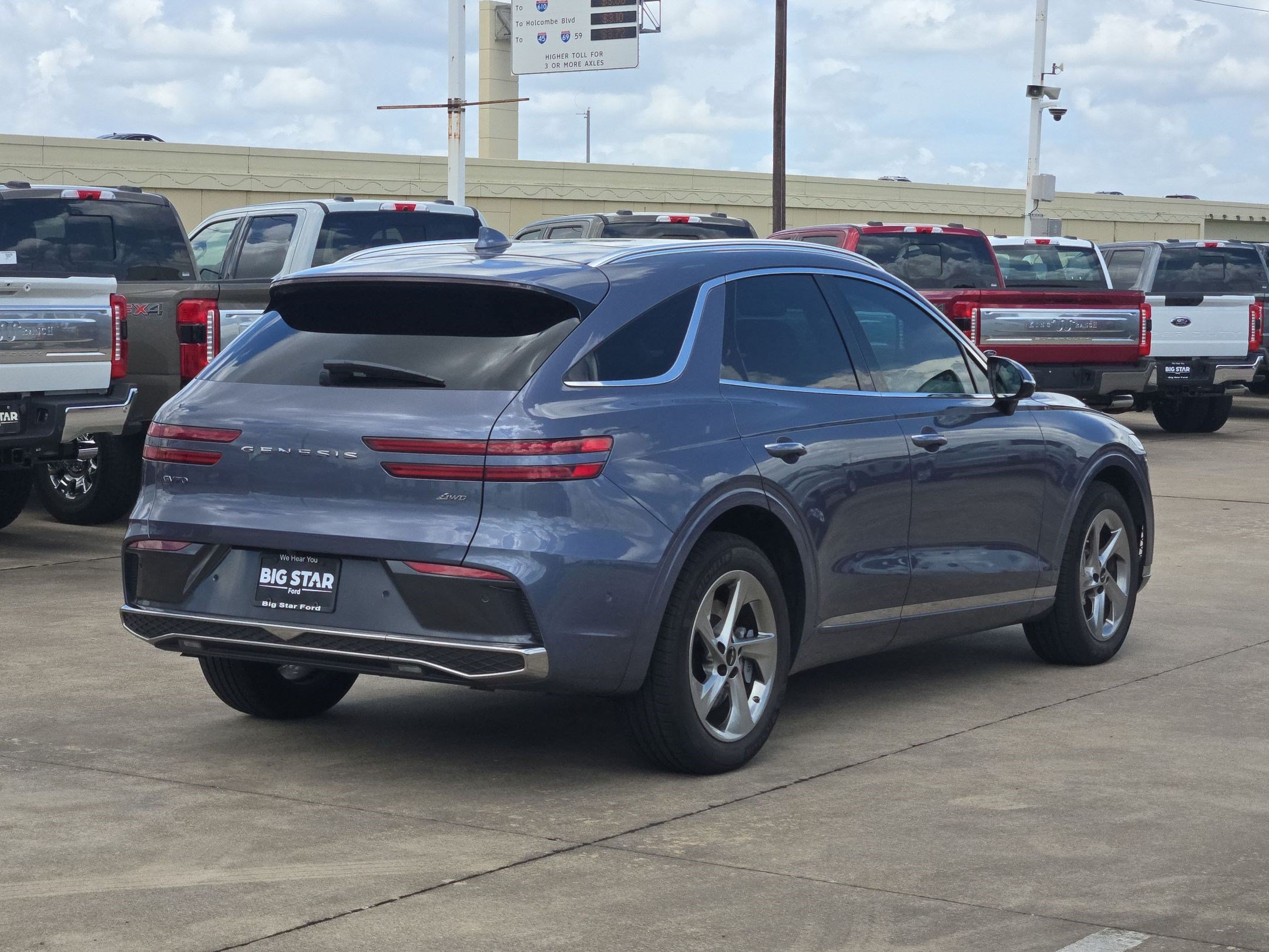 Used 2026 Genesis GV70 2.5T Advanced AWD/4WD image 3