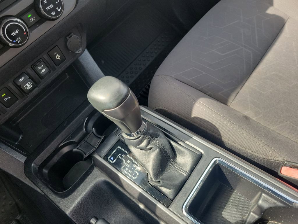 Used 2018 Toyota Tacoma TRD Off-Road w/ Technology Package RWD image 30