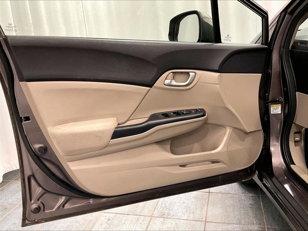 Used 2012 Honda Civic LX image 9