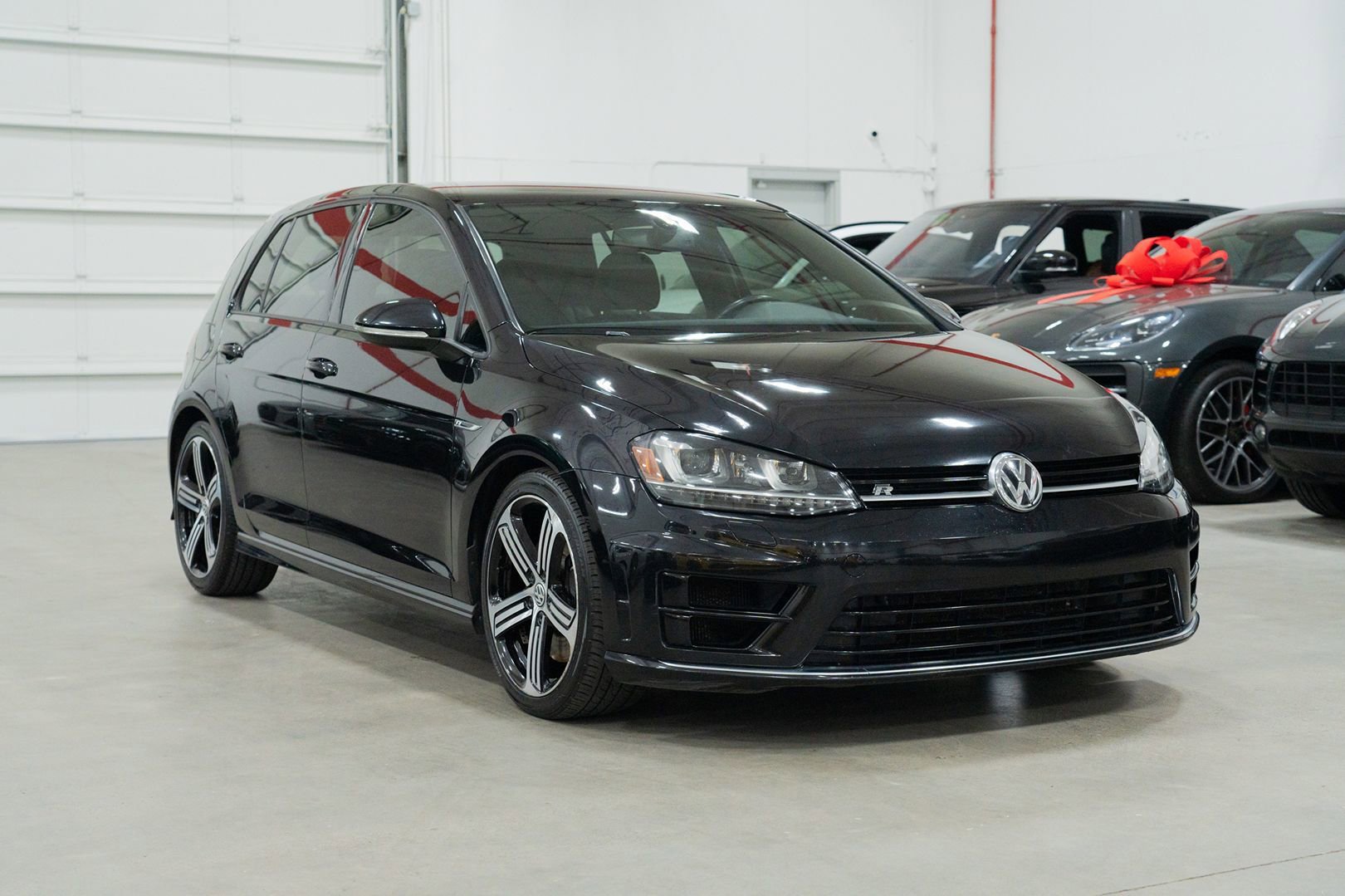 Used 2016 Volkswagen Golf 4-Door AWD/4WD image 10