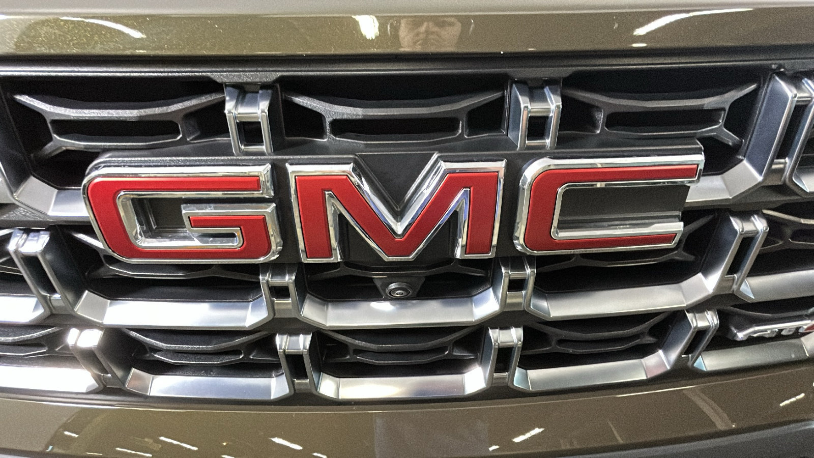 Used 2024 GMC Canyon AT4 w/ AT4 Premium Package AWD/4WD image 10
