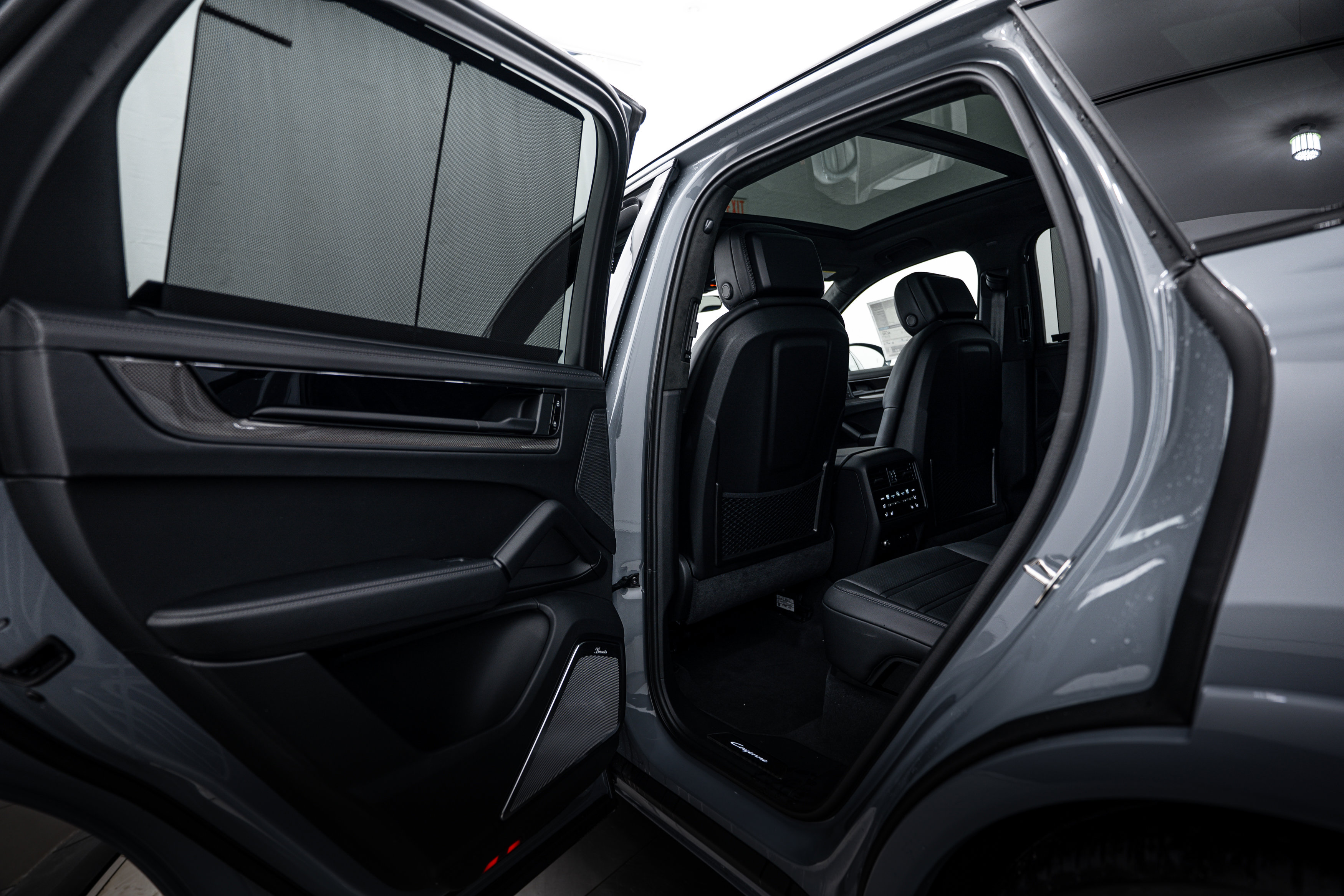 New 2026 Porsche Cayenne GTS AWD/4WD image 24