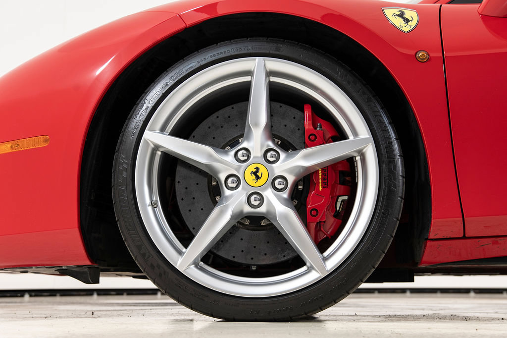 Certified 2017 Ferrari 488 GTB RWD image 17