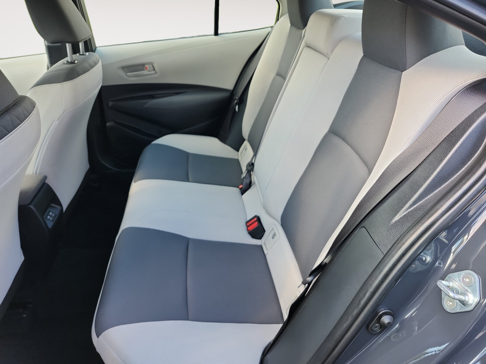 Used 2026 Toyota Corolla LE FWD image 13