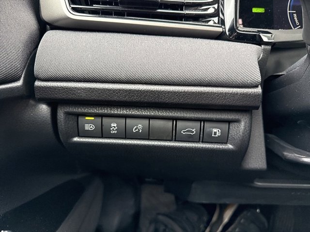 Certified 2025 Toyota Camry LE image 21