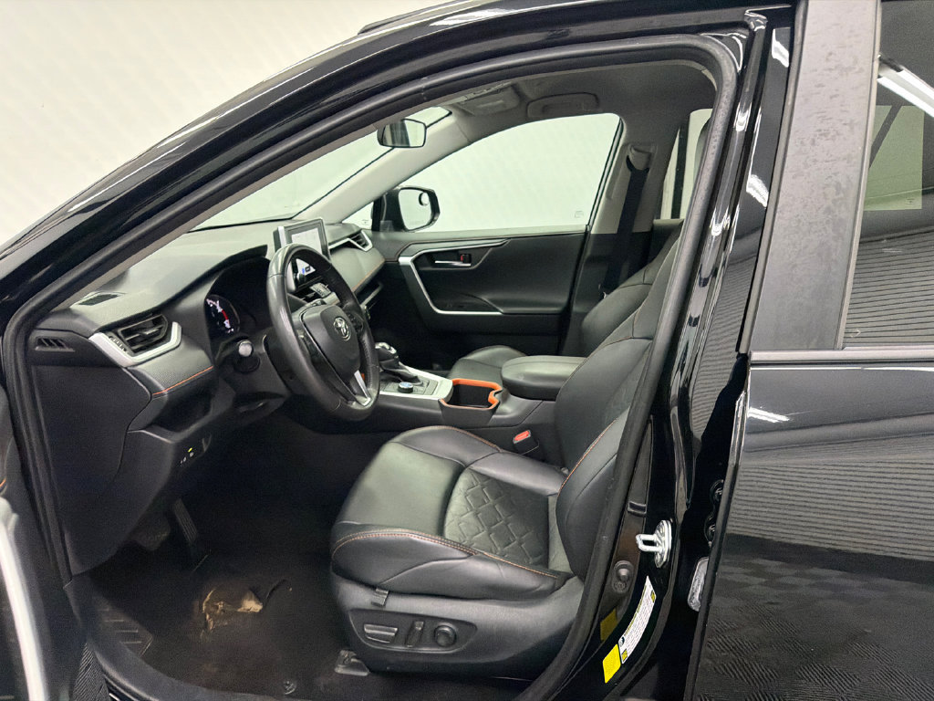 Used 2024 Toyota RAV4 Adventure AWD/4WD image 9