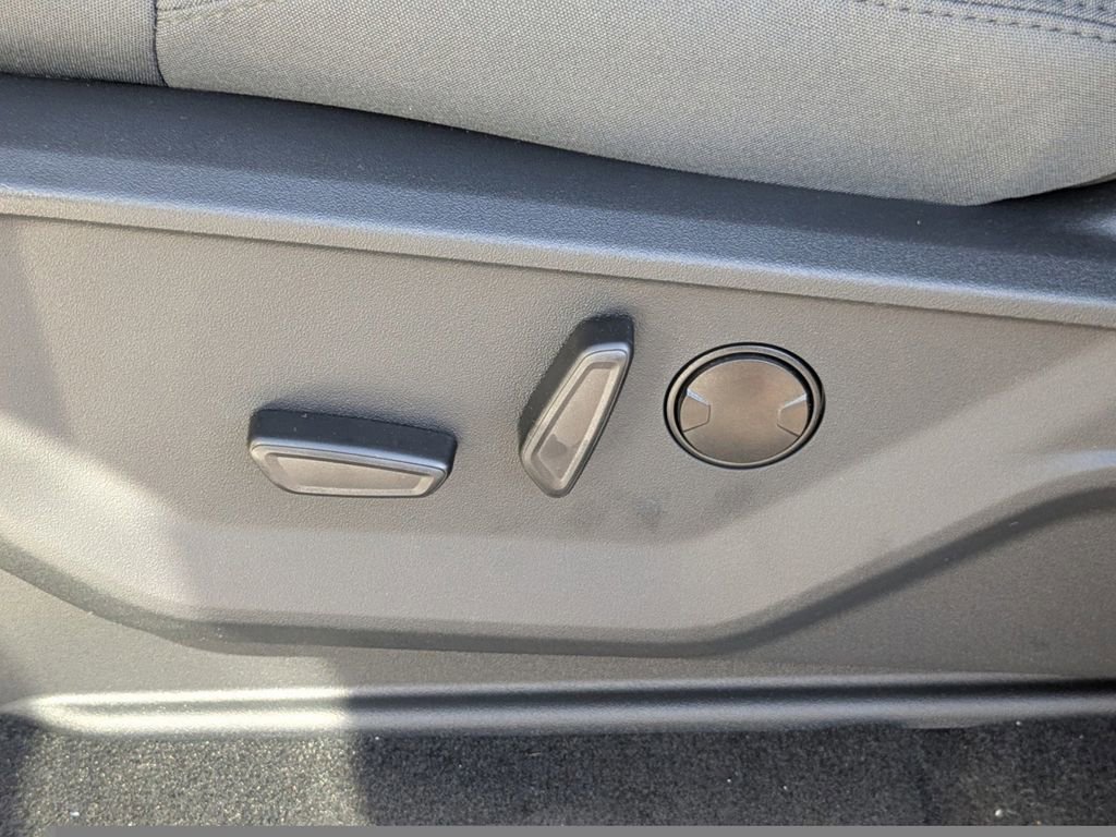 New 2025 Ford Expedition Active image 21