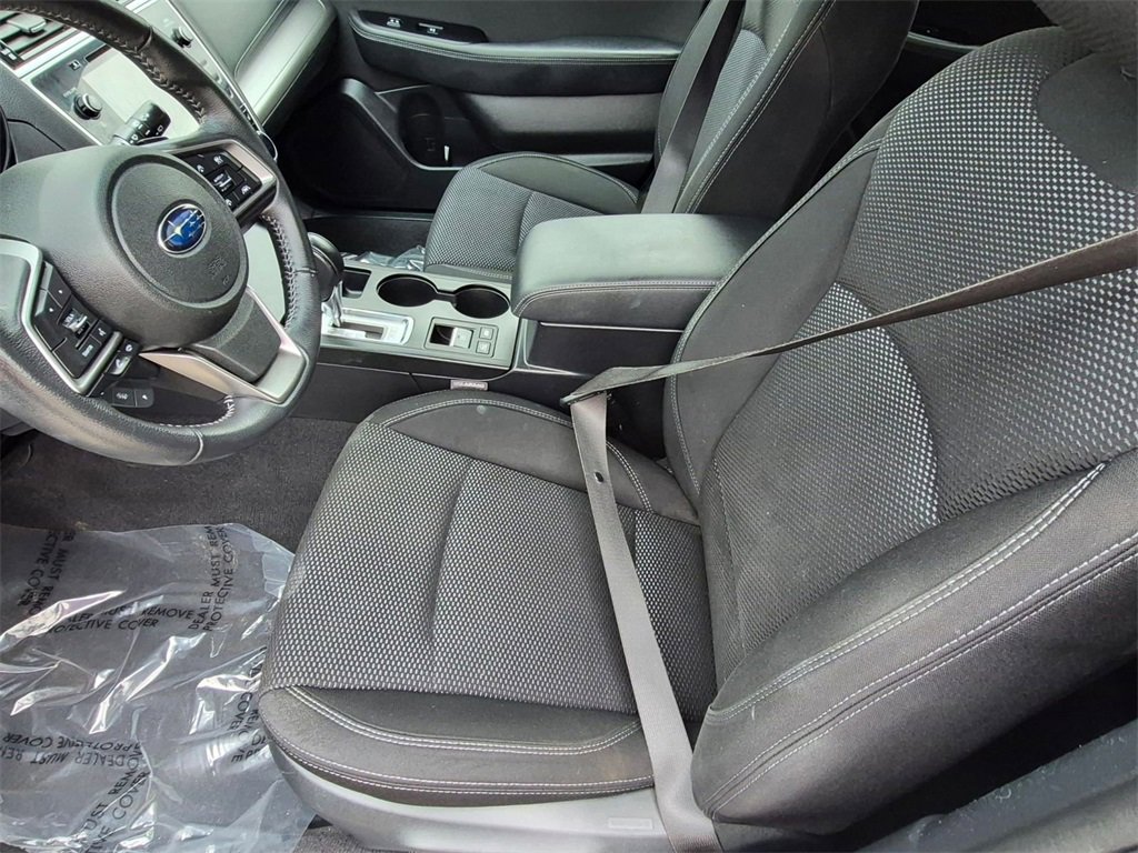 Used 2018 Subaru Outback 2.5i Premium image 12