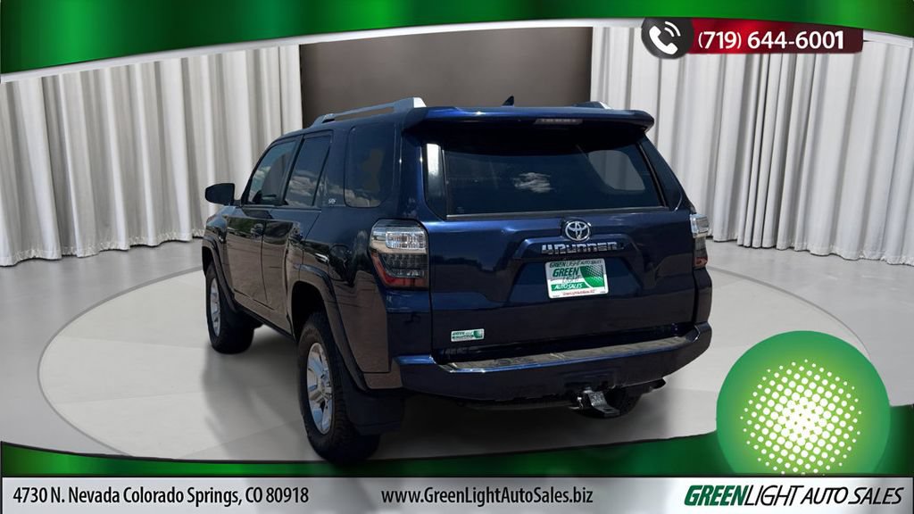 Used 2017 Toyota 4Runner SR5 AWD/4WD image 3
