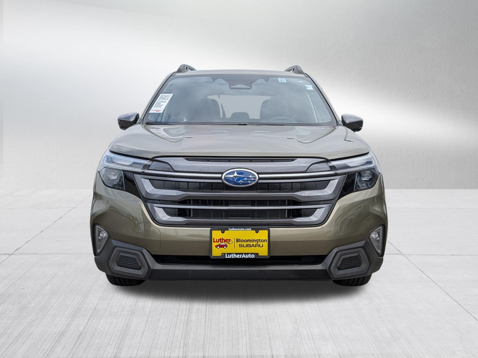 Used 2025 Subaru Forester Limited AWD/4WD image 2