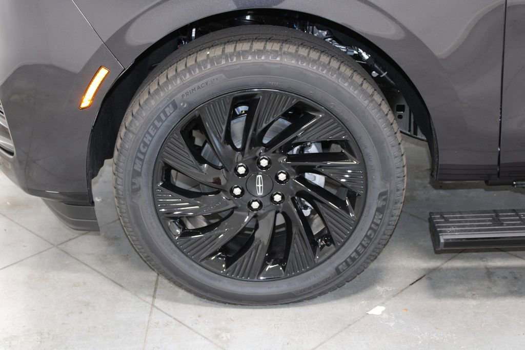 New 2026 Lincoln Navigator L Reserve w/ Jet Appearance Package image 22