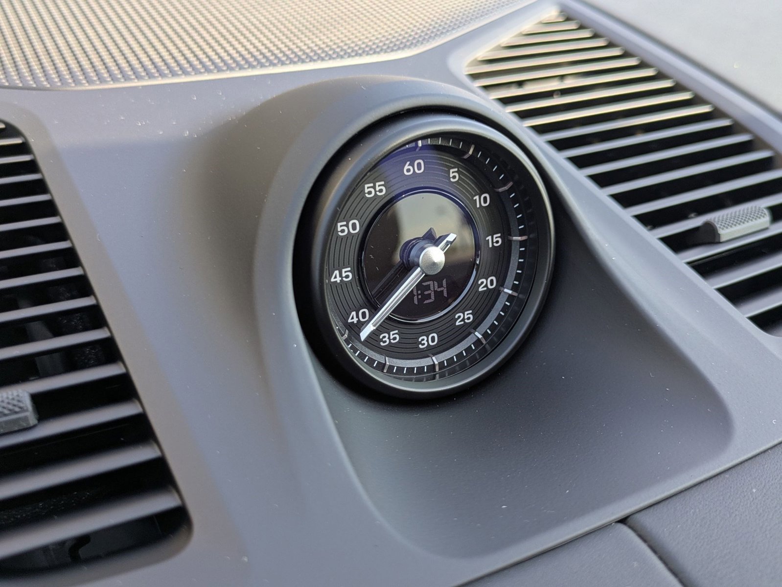 New 2026 Porsche Cayenne E-Hybrid image 21