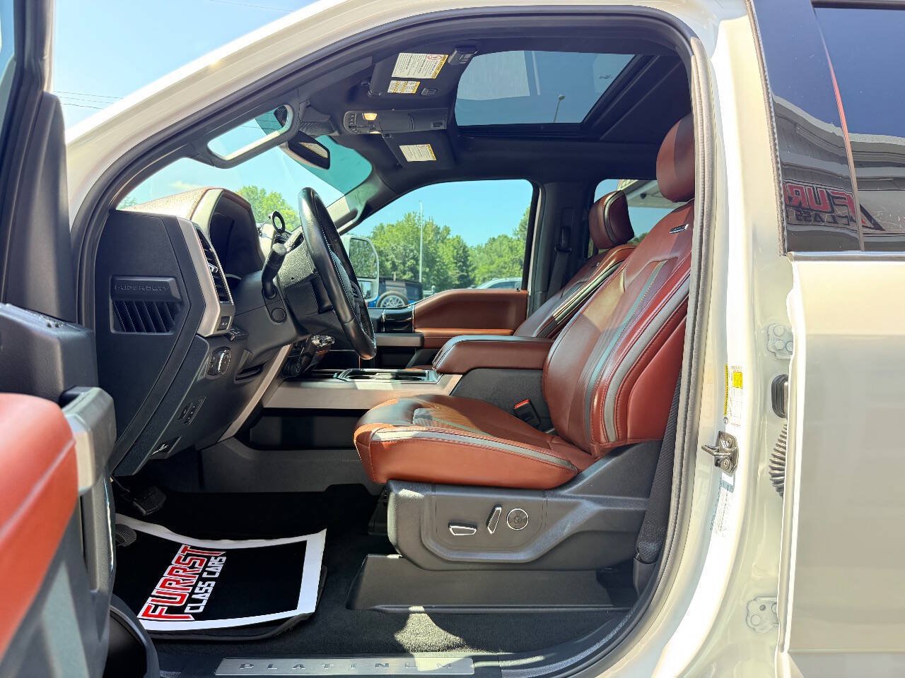 Used 2022 Ford F450 Platinum w/ FX4 Off-Road Package AWD/4WD image 39