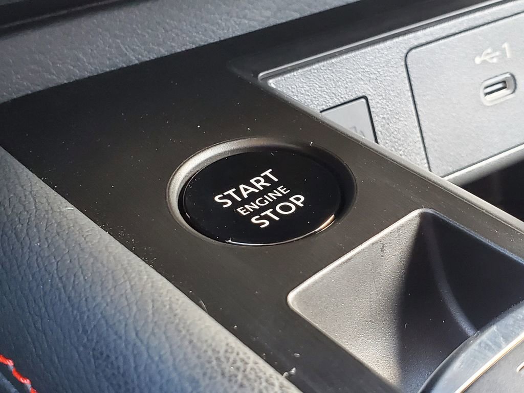 New 2026 Nissan Kicks SR w/ Cold Weather Package image 29