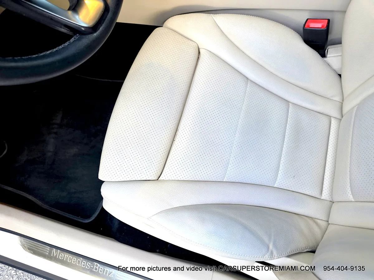 Used 2018 Mercedes-Benz GLC 300 w/ Premium Package image 23