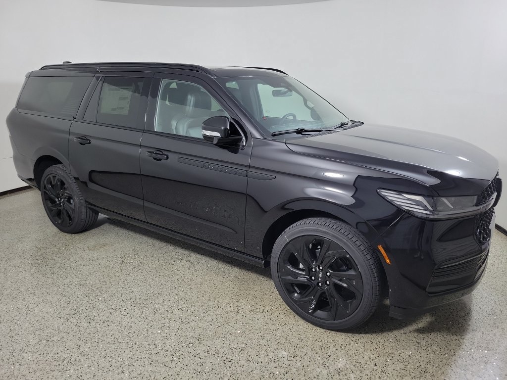 New 2027 Lincoln Navigator L Reserve w/ Jet Appearance Package RWD image 34
