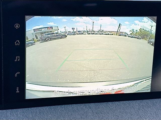 Used 2025 Nissan Kicks SV FWD image 13