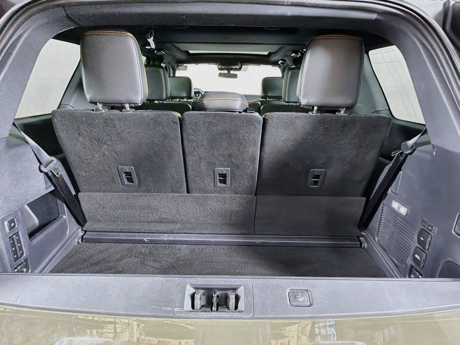 Used 2025 Ford Expedition Tremor AWD/4WD image 14