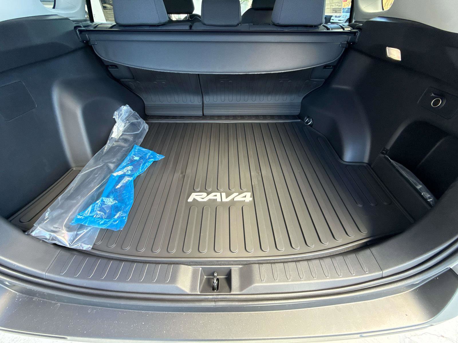 New 2025 Toyota RAV4 XLE image 11