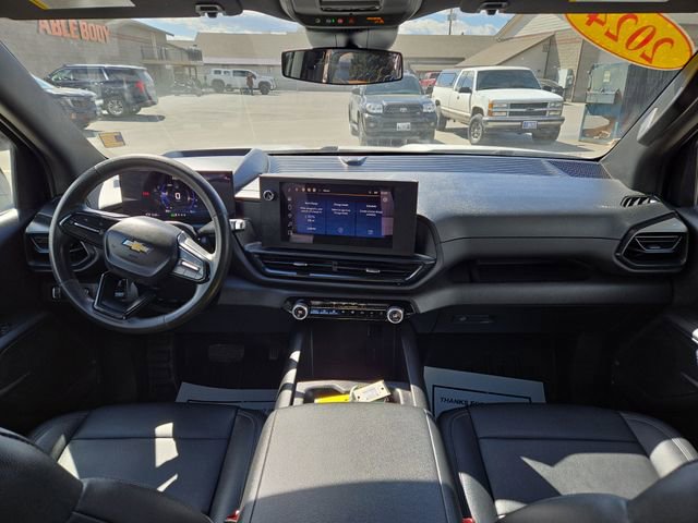 Used 2024 Chevrolet Silverado EV W/T image 3
