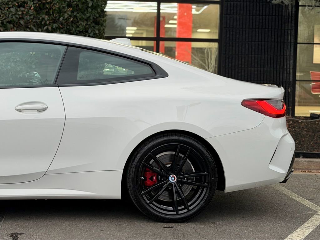 Used 2023 BMW M440i M440i w/ Premium Package image 10