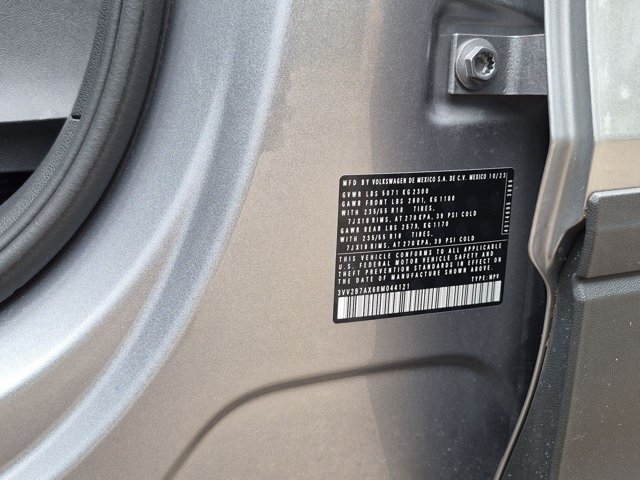 Used 2024 Volkswagen Tiguan SE AWD/4WD image 28