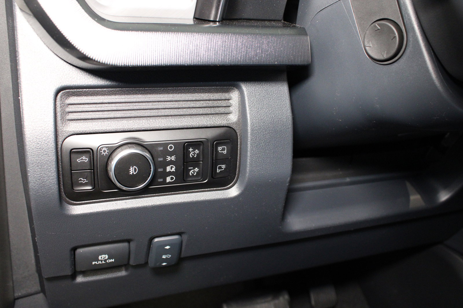 New 2025 Ford F250 Platinum image 8