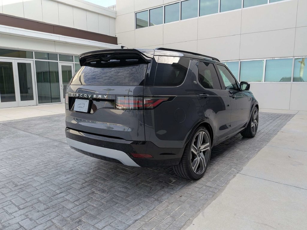 New 2026 Land Rover Discovery Limited Edition AWD/4WD image 5