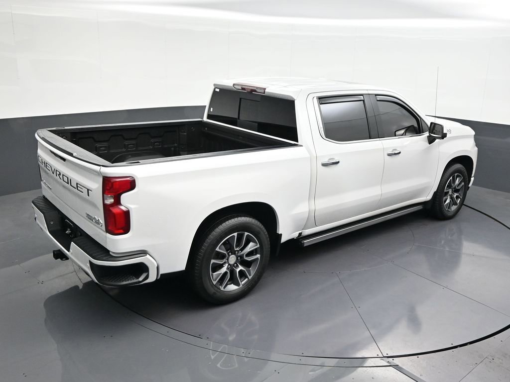 Used 2020 Chevrolet Silverado 1500 High Country w/ Technology Package image 19