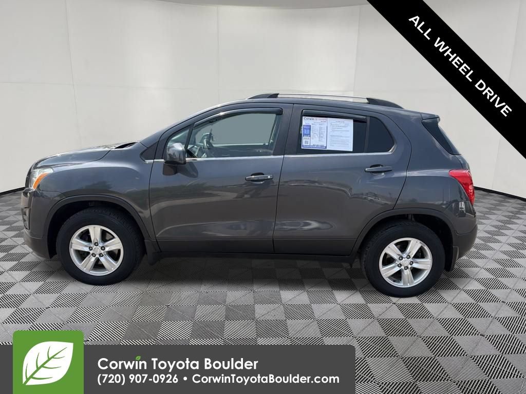 Used 2016 Chevrolet Trax LT w/ LT Sun and Sound Package AWD/4WD image 4