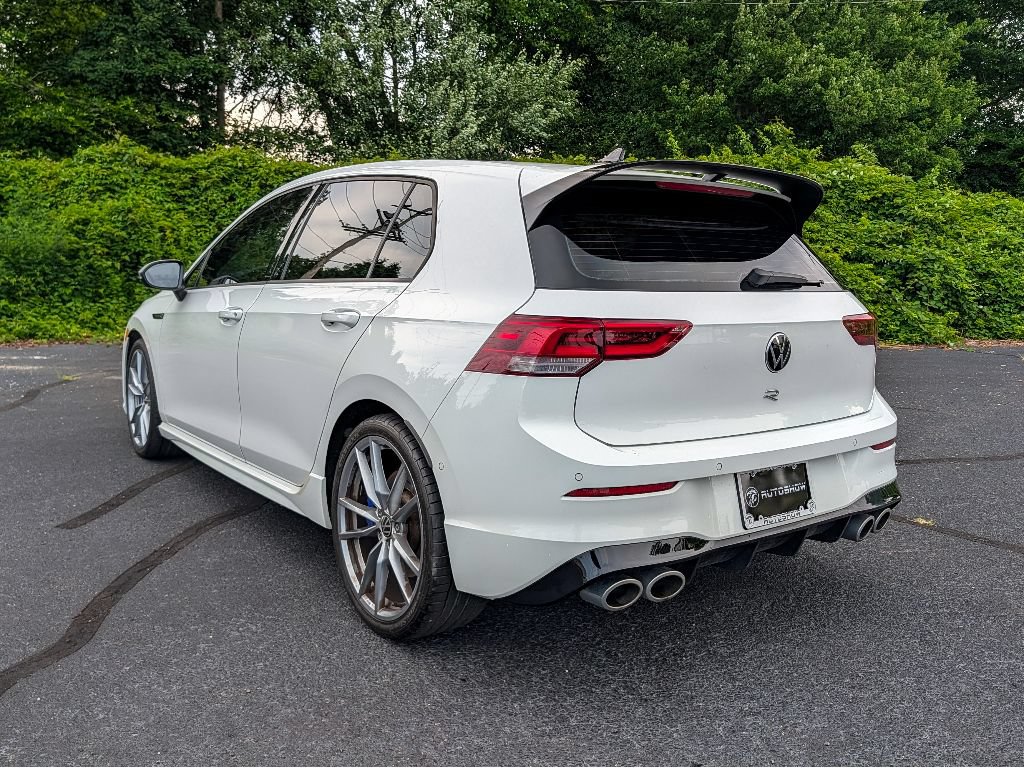 Used 2024 Volkswagen Golf R AWD/4WD image 8
