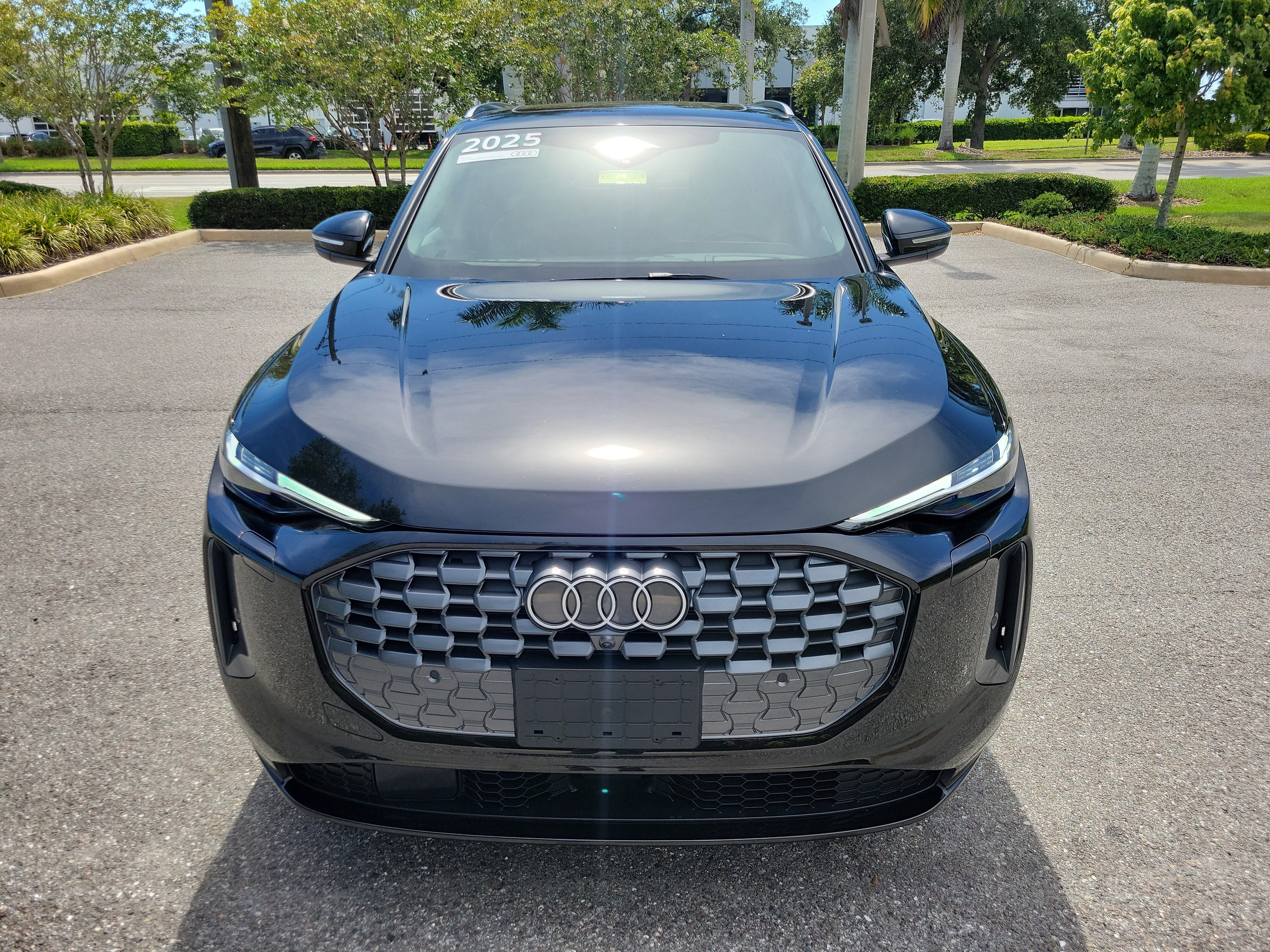Certified 2025 Audi Q5 Premium w/ Premium Plus AWD/4WD image 2
