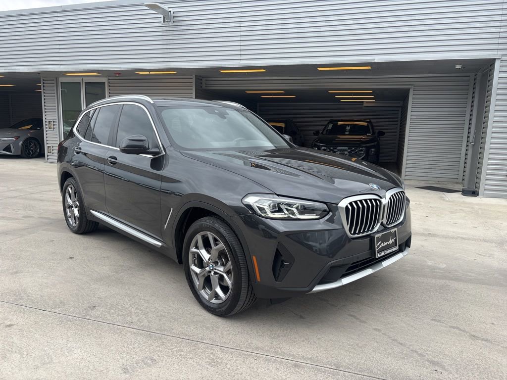 Used 2023 BMW X3 sDrive30i w/ Premium Package RWD image 3