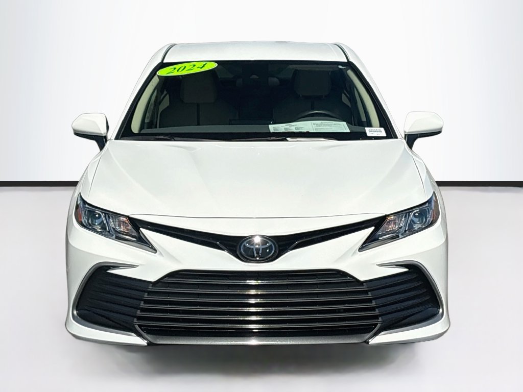 Used 2024 Toyota Camry LE FWD image 2