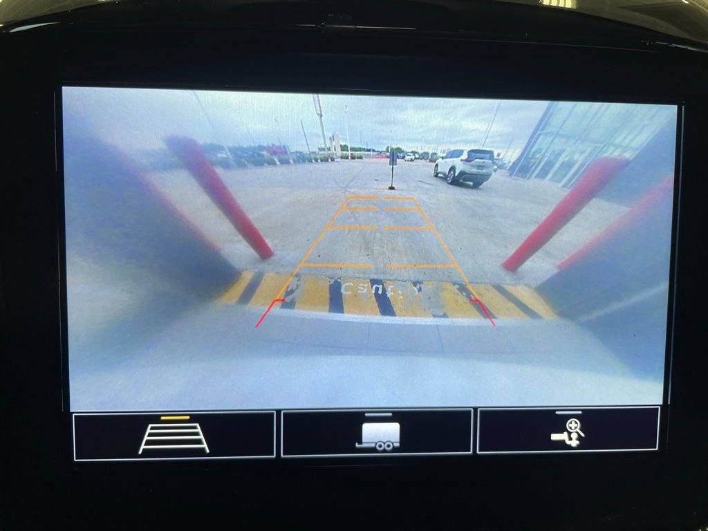 Used 2021 Chevrolet Traverse LT FWD image 8