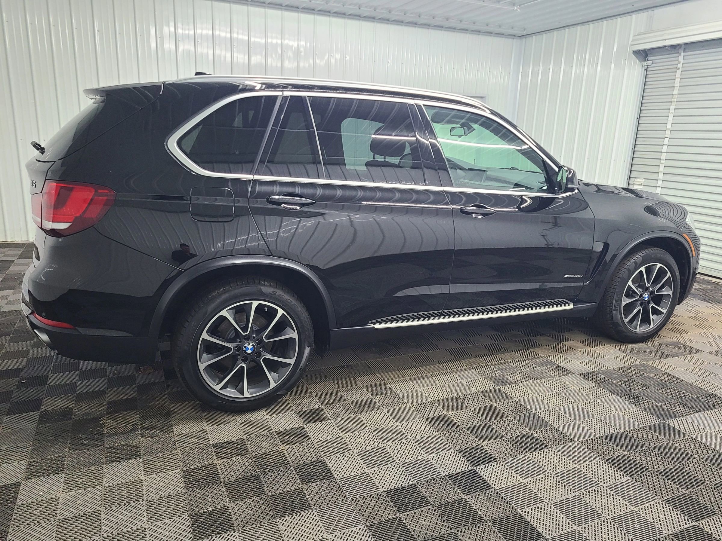 Used 2016 BMW X5 xDrive35i w/ Premium Package image 12