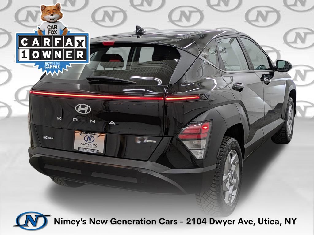 Used 2024 Hyundai Kona SE AWD/4WD image 2