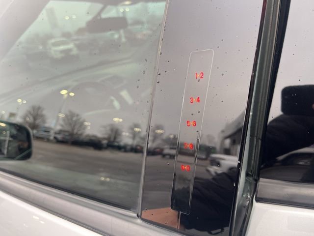 Used 2018 Ford Explorer XLT w/ Equipment Group 202A image 19