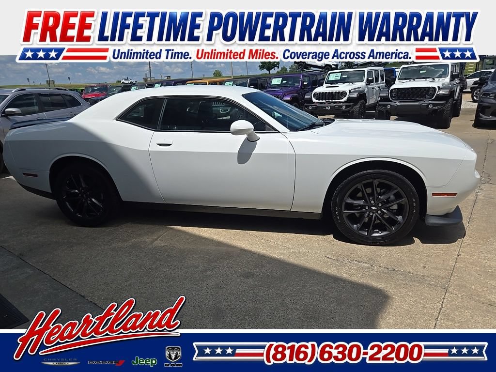 Used 2022 Dodge Challenger GT w/ Blacktop Package AWD/4WD image 14