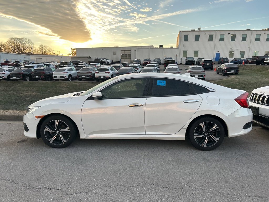 Used 2018 Honda Civic Touring image 7