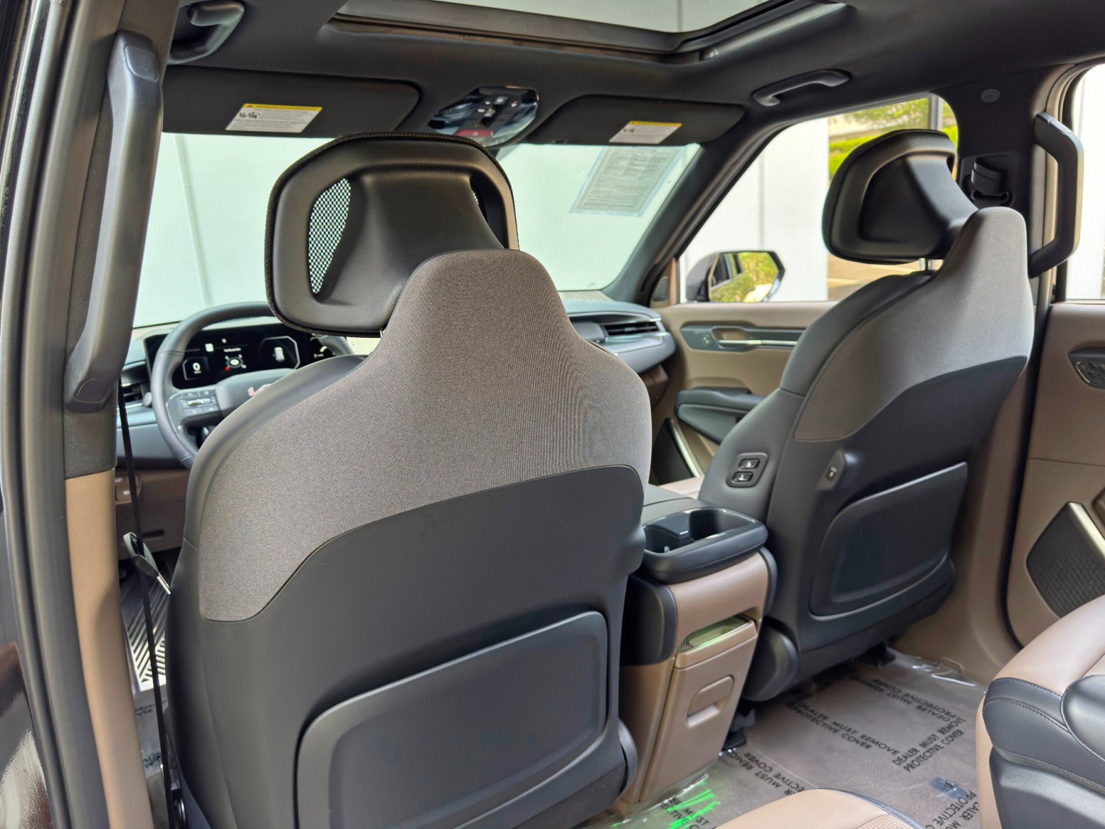 Used 2025 Kia EV9 GT-Line AWD/4WD image 37