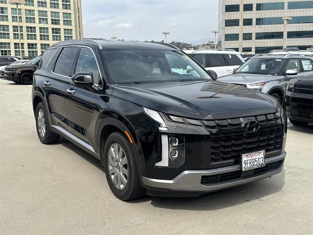 Used 2023 Hyundai Palisade SEL FWD image 4