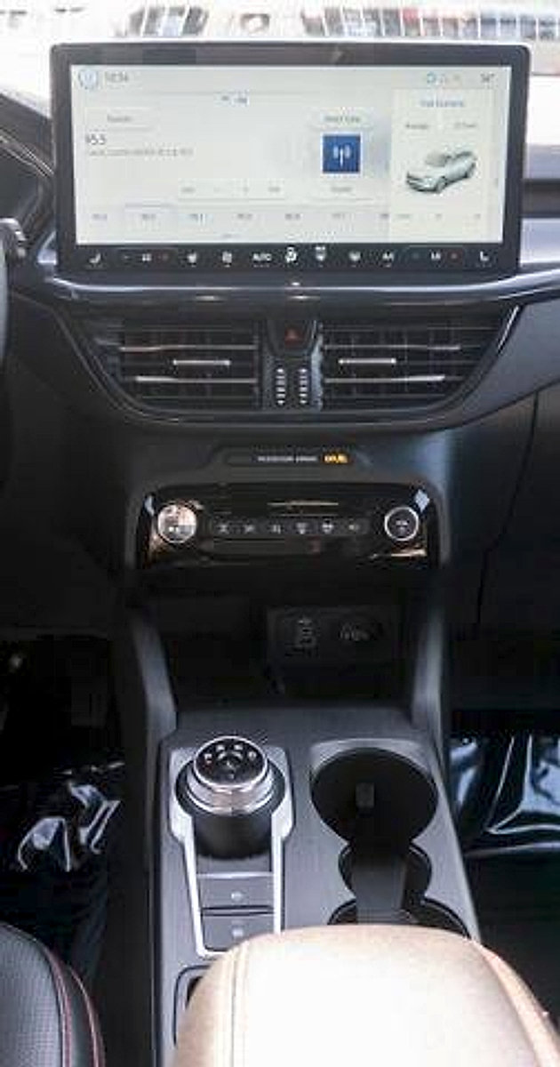 Used 2026 Ford Escape ST-Line Elite w/ Premium Technology Package AWD/4WD image 15