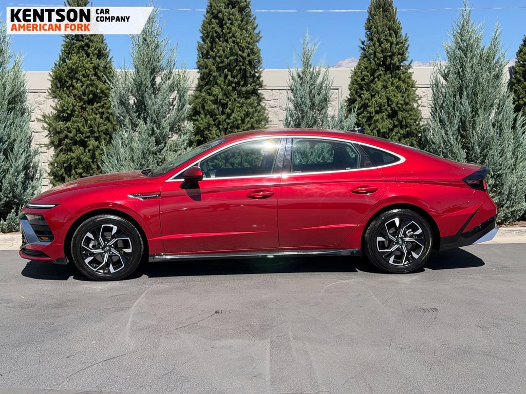 Used 2025 Hyundai Sonata SEL FWD image 4
