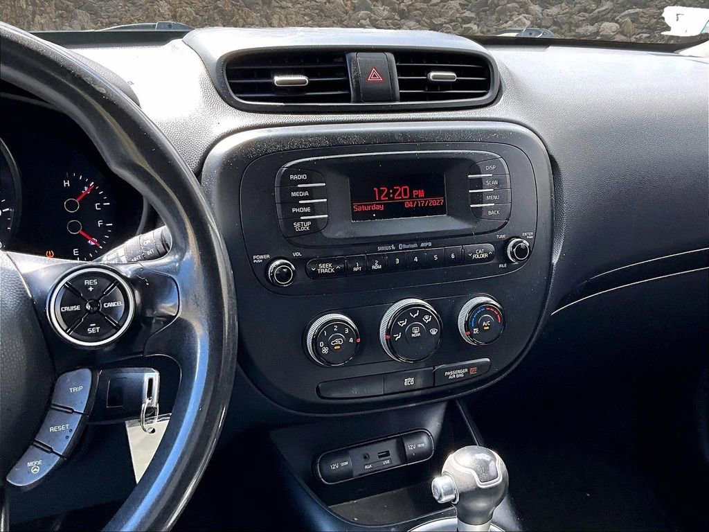 Used 2014 Kia Soul + FWD image 6