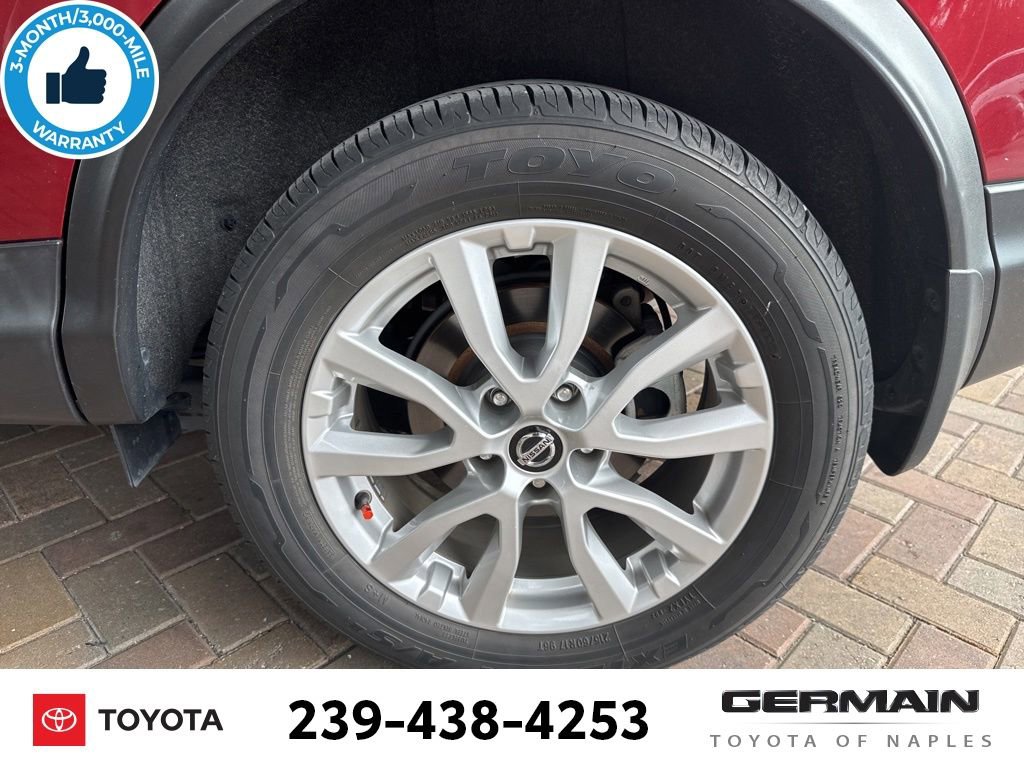 Used 2020 Nissan Rogue Sport SV w/ Technology Package FWD image 12